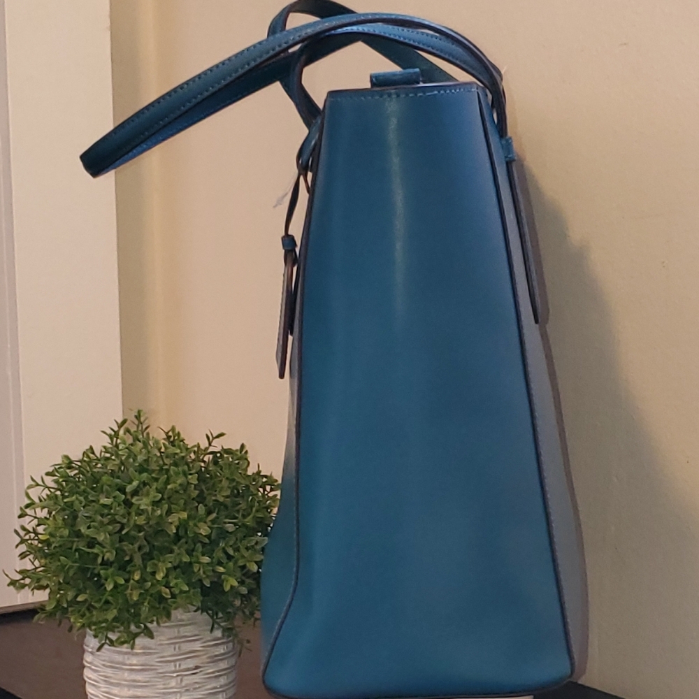 Kate Spade ♠️ Oversize Tote - Picture 4 of 13